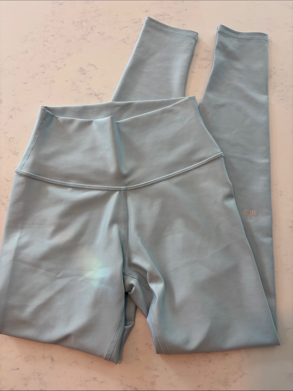 Alo airlift legging chalk blue